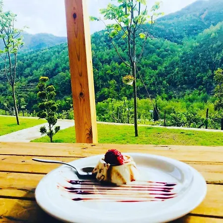 Bujtina Dini 3* Rubik