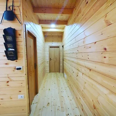 Bujtina Dini Guest house Rubik