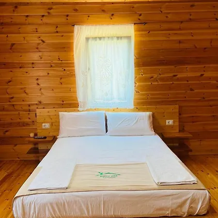 Guest house Bujtina Dini Rubik